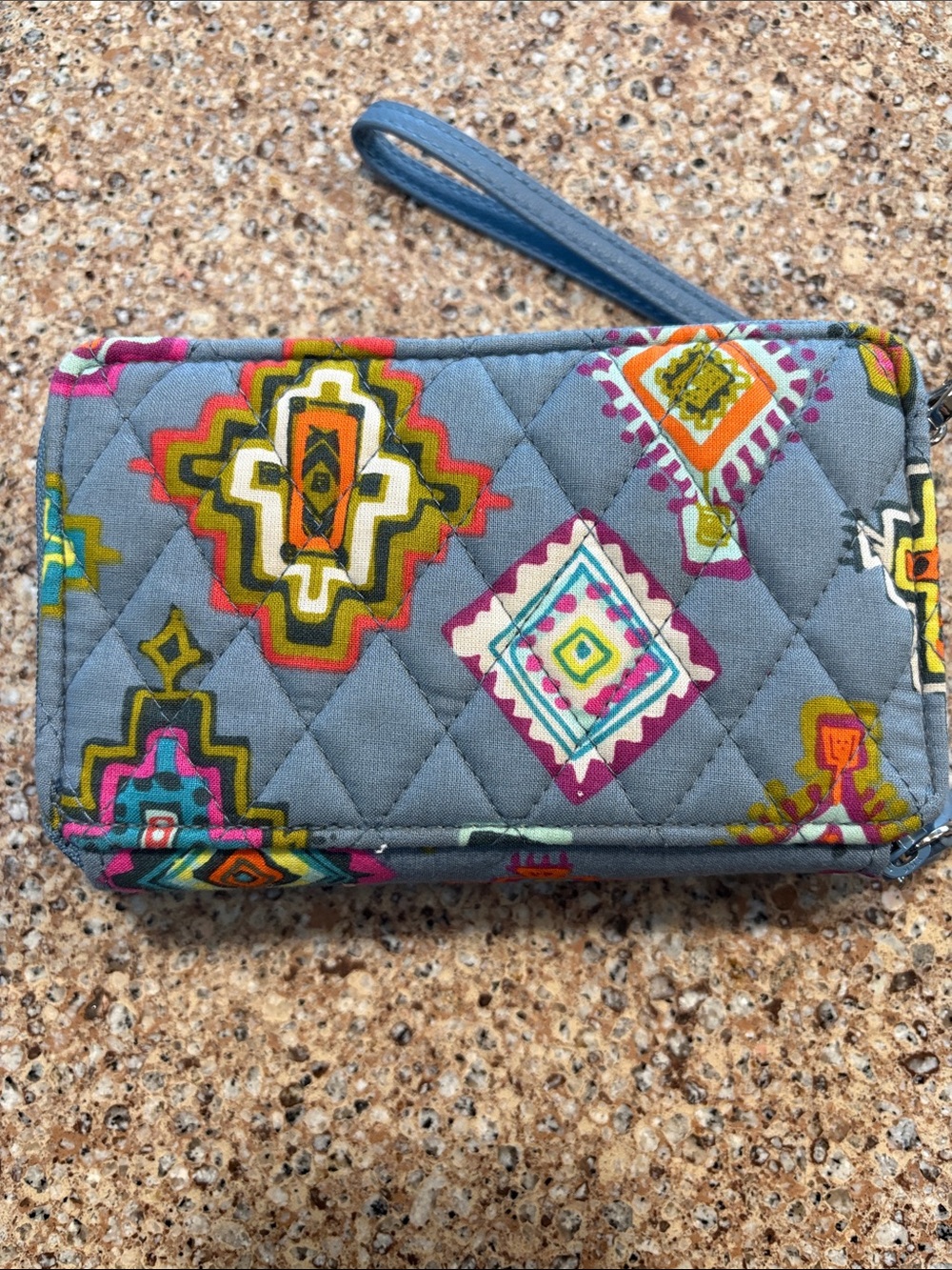 Vera Bradley Convertible Crossbody Wristlet Wallet Gray Blue Geometric Quilted